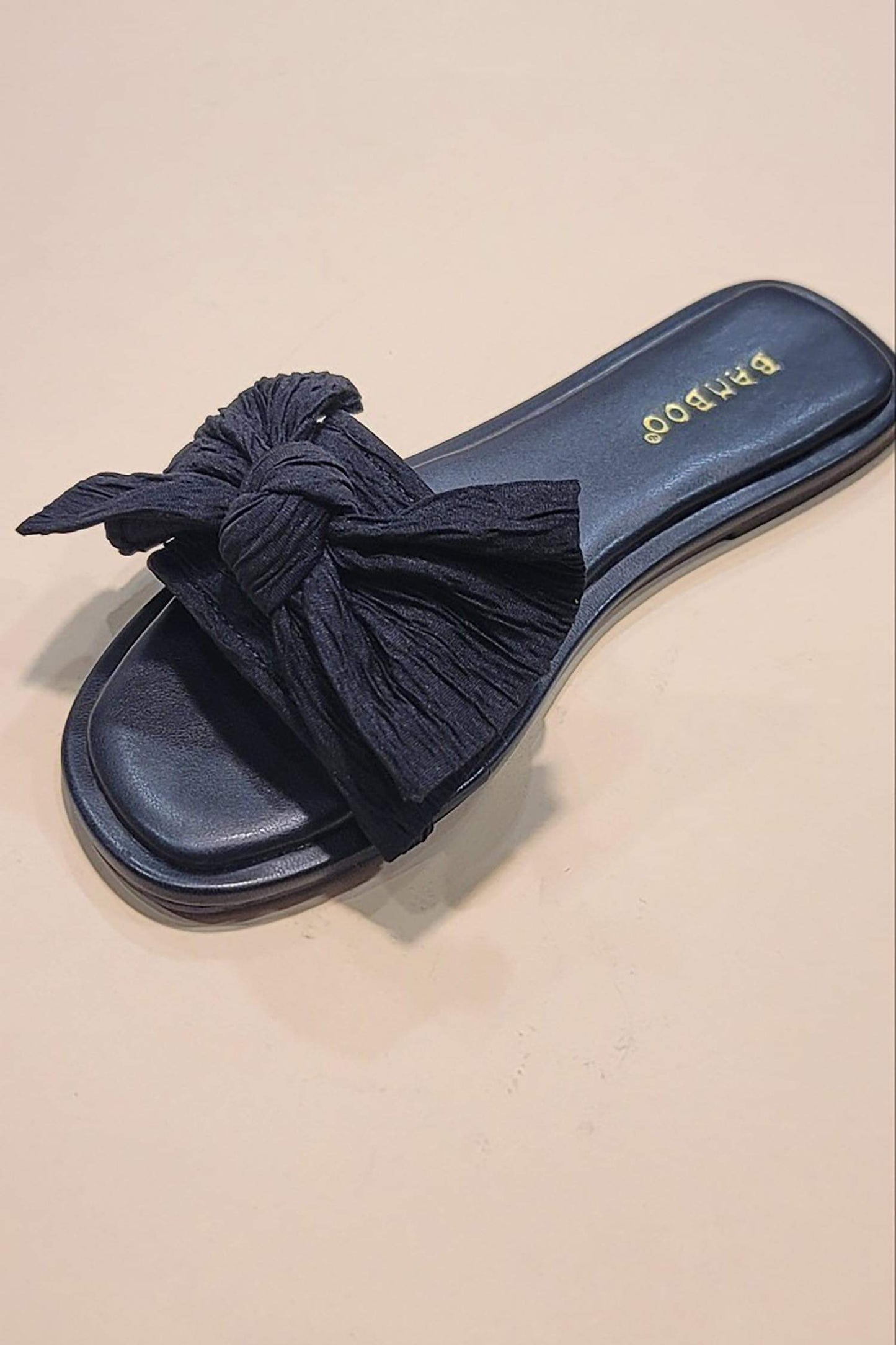 Bow sandals